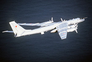 Первый полет Ту-142