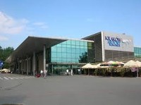 Подъемный кран остановил работу аэропорта в Кракове