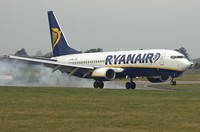 Стюардессы Ryanair стараются ради благотворительности