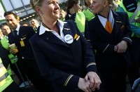 Бортпроводники Lufthansa намерены выйти на недельную забастовку